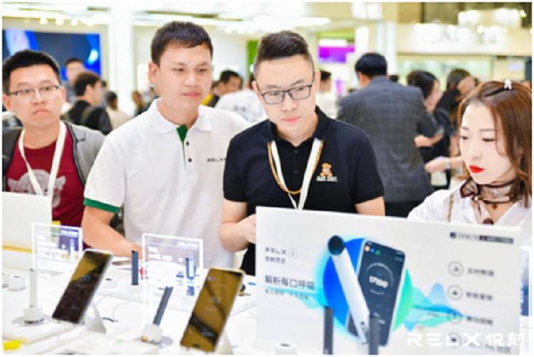 全方位展现安心品质,RELX悦刻上海国际电子烟展受热捧(图2)