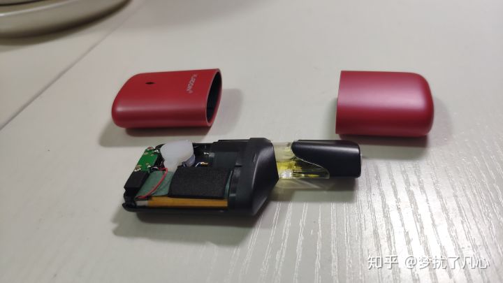 随时随地，想来就来一口的瓦拉丁即抛型雾化棒和电子雾化烟套装横向评测(图21)