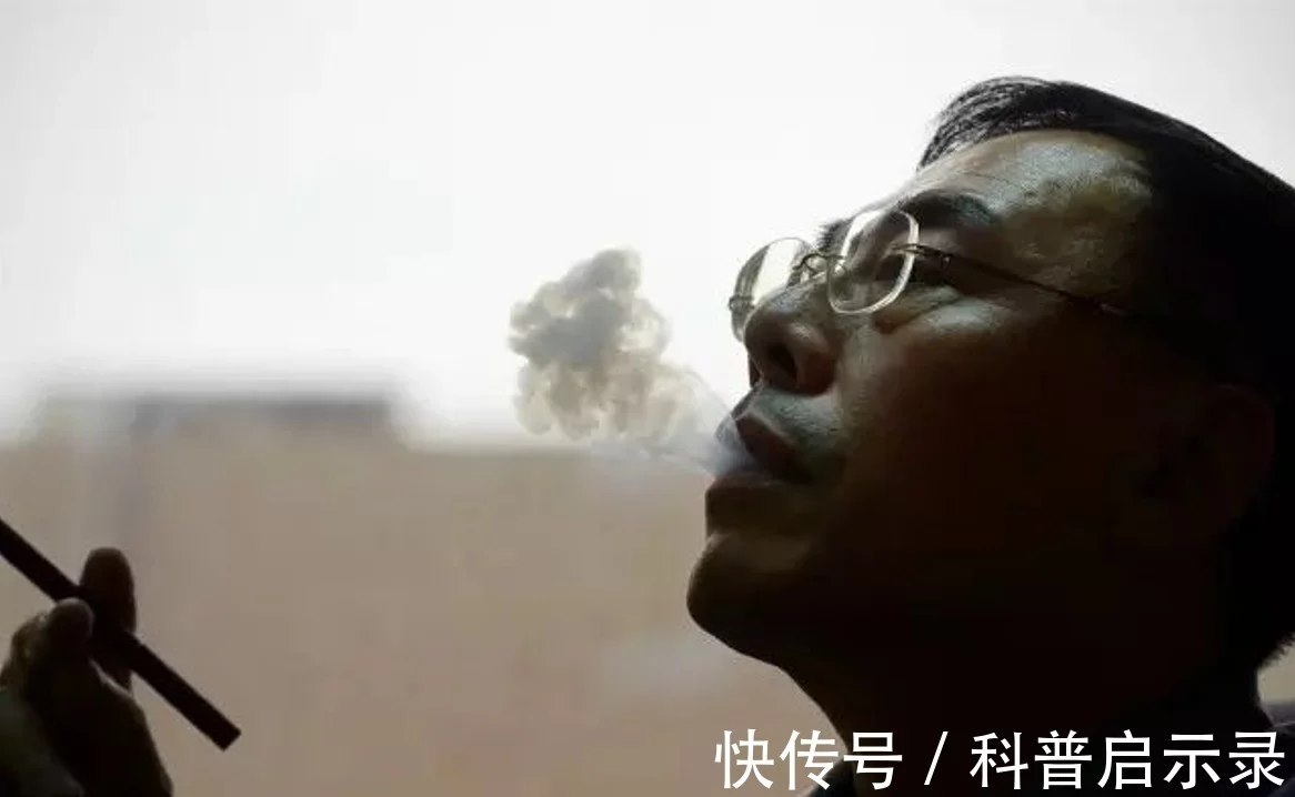 国家终于出手!电子烟的谎言“上位史”,暴利之下的危害有多大?(图2)