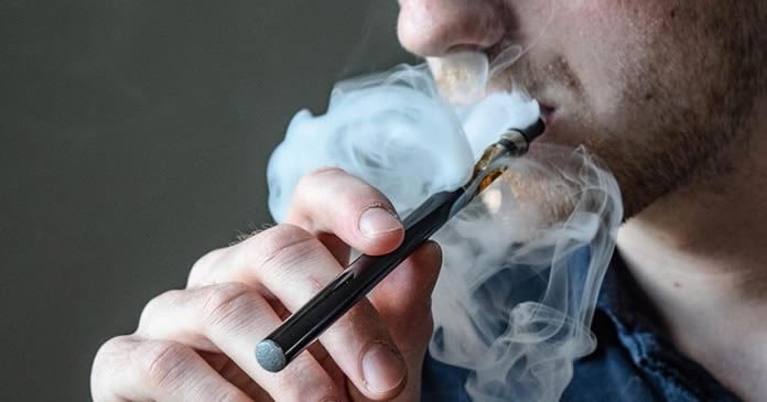 抽了那么多年的烟现在才找到正确的抽烟方式(图1)
