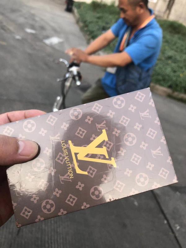 最完美一手海关货！LV礼品走海外充电电子烟！正品，不来虚的！为了老铁们的健康，必须来一次真实体验！(图18)