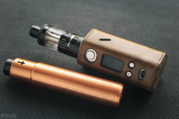 电子烟比真烟危害小？专家辟谣，早知早获益(图1)