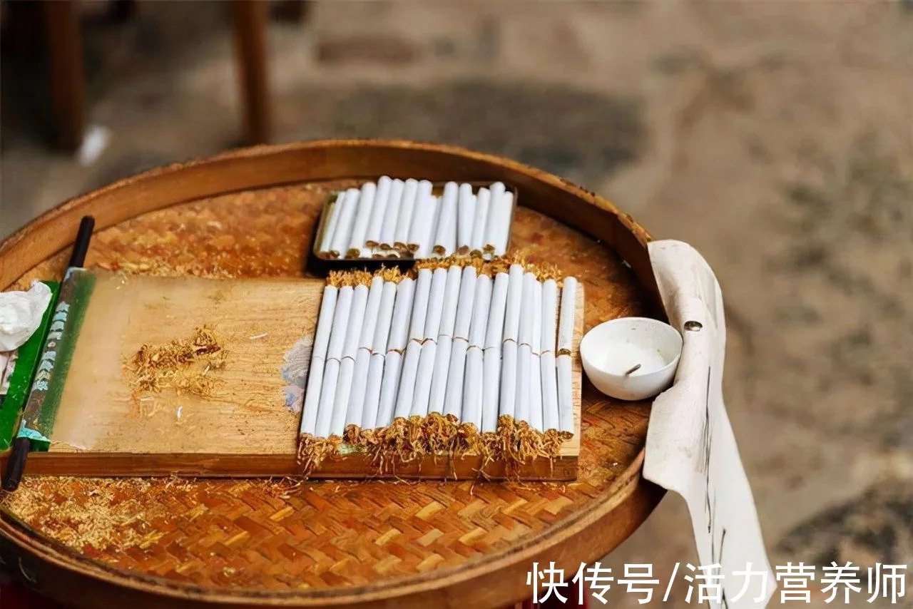 据说抽茶烟比香烟危害小,不用担心伤肺的问题?专家却这么说(图3)
