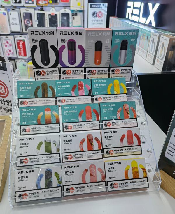 电子烟“花头经”有多透?记者暗访了这些店铺,又跟销售员、消费者聊了聊(图2)
