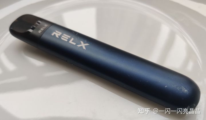对比悦刻RELX和柚子YOOZ，魔笛的这款MOTI·SLITE到底怎么样？(图3)