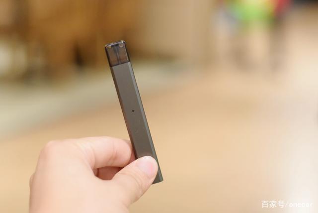 纤薄机身仅14克，VOOPOOZIPPOD电子烟评测(图3)