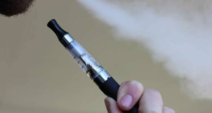 原创世界卫生组织示警：吸烟者不要使用电子烟，因为电子烟对身体有害(图1)