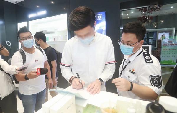 罚2000元！深圳向电子烟实体店砍下全国“第一刀”！(图13)