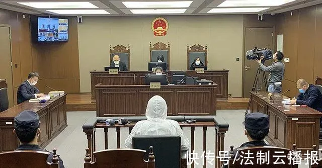 上海静安：“上头电子烟”竟是毒品!一男子贩卖28克烟油获刑七年(图1)