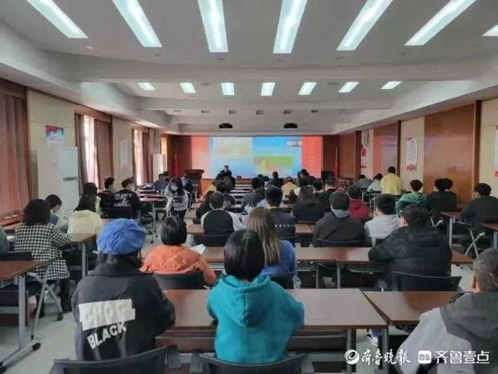 如何分辨大麻油与电子烟油?禁毒民警“象牙塔”里讲开学第一课(图2)