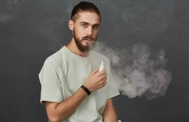 卫健委报告明确电子烟危害健康思摩尔雾芯科技还有未来吗?(图1)