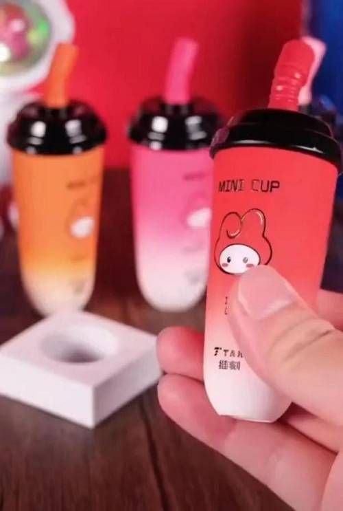 警惕！“三无”电子烟变身“奶茶杯”“口香糖”……(图1)