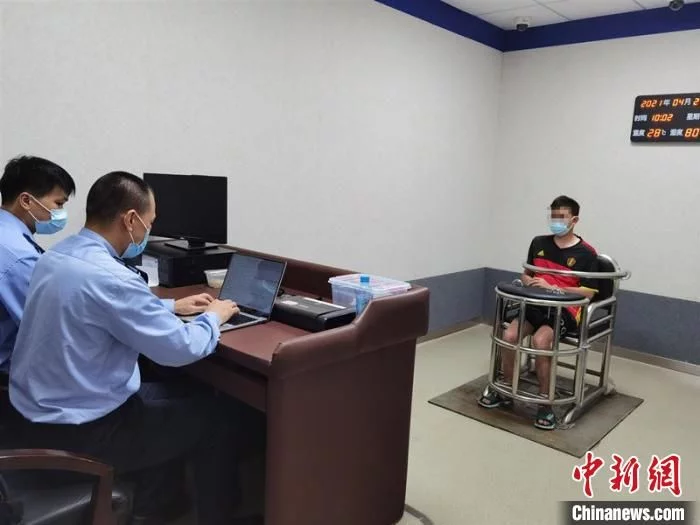 团伙走私电子烟弹案值逾4115万元主犯获刑12年(图2)