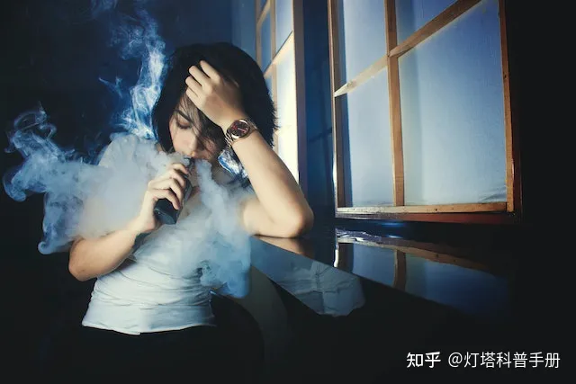 高铁上能带电子烟不能抽,电子版尼古丁“口香糖”怎么这么受年轻人喜欢!(图4)