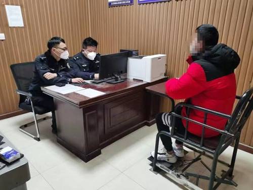 警探号|河北石家庄一男子高铁上吸电子烟致列车降速被拘留五日(图2)