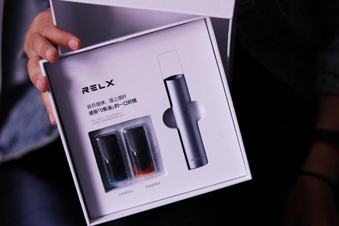 RELX换弹雾化电子烟，让吸烟成为一种健康的解压方法(图4)