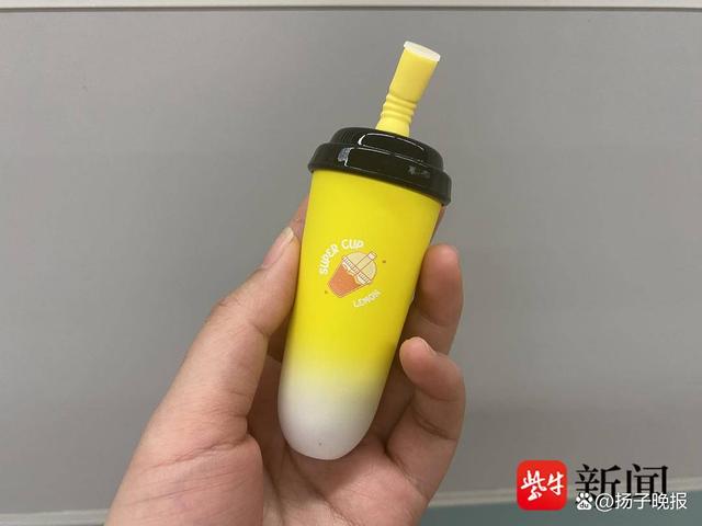 状似“奶茶杯”，“调味”电子烟“再现江湖”