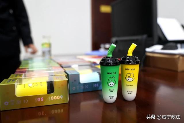 重拳出击！通城公安、通城烟草联合执法工作室查获一批危害青少年的“奶茶杯”、“可乐罐”(图2)