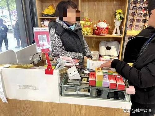 重拳出击！通城公安、通城烟草联合执法工作室查获一批危害青少年的“奶茶杯”、“可乐罐”(图3)