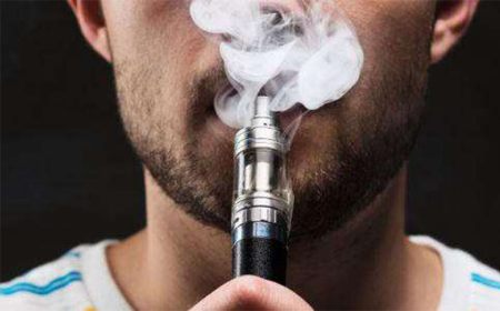 你抽电子烟吗？深圳这条街亿万富豪密度最高！赚钱像捡钱