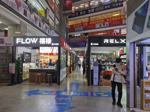 新政下的“深圳雾谷”：摇摇欲坠的电子烟王国(图13)