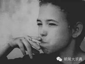 水果味电子烟那边有卖