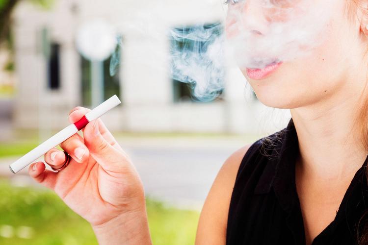 那边有卖电子烟的_哈尔滨那卖电子烟_海外网站卖电子烟