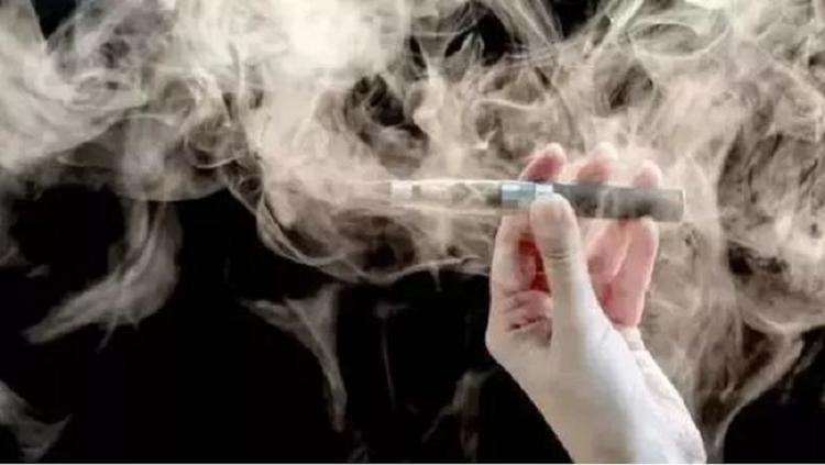 蓝莓薄荷电子烟的危害