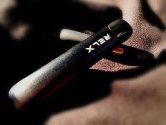 30毫升烟油等于几个烟弹relx电子烟无害吗？