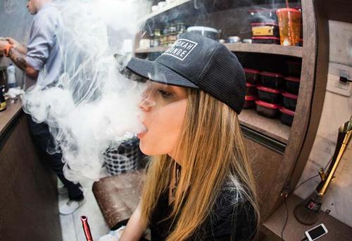 网上电子烟油哪里有电子烟加盟署理好做吗？