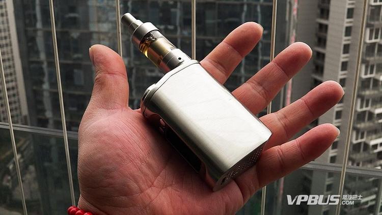 特斯拉TESLA NANO 60W 电子烟温控主机测评