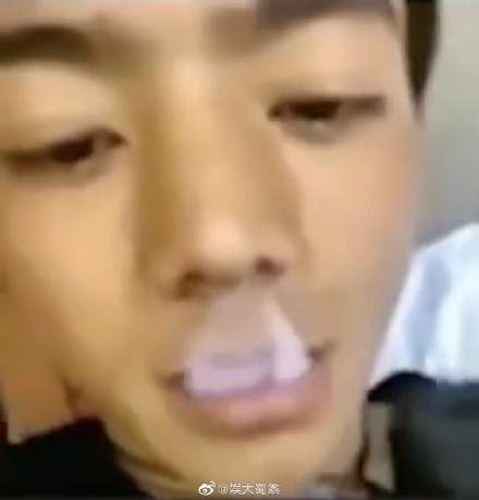 丁真因抽电子烟再上热搜,网友评论一边倒,社会资源该留给他们(图8)