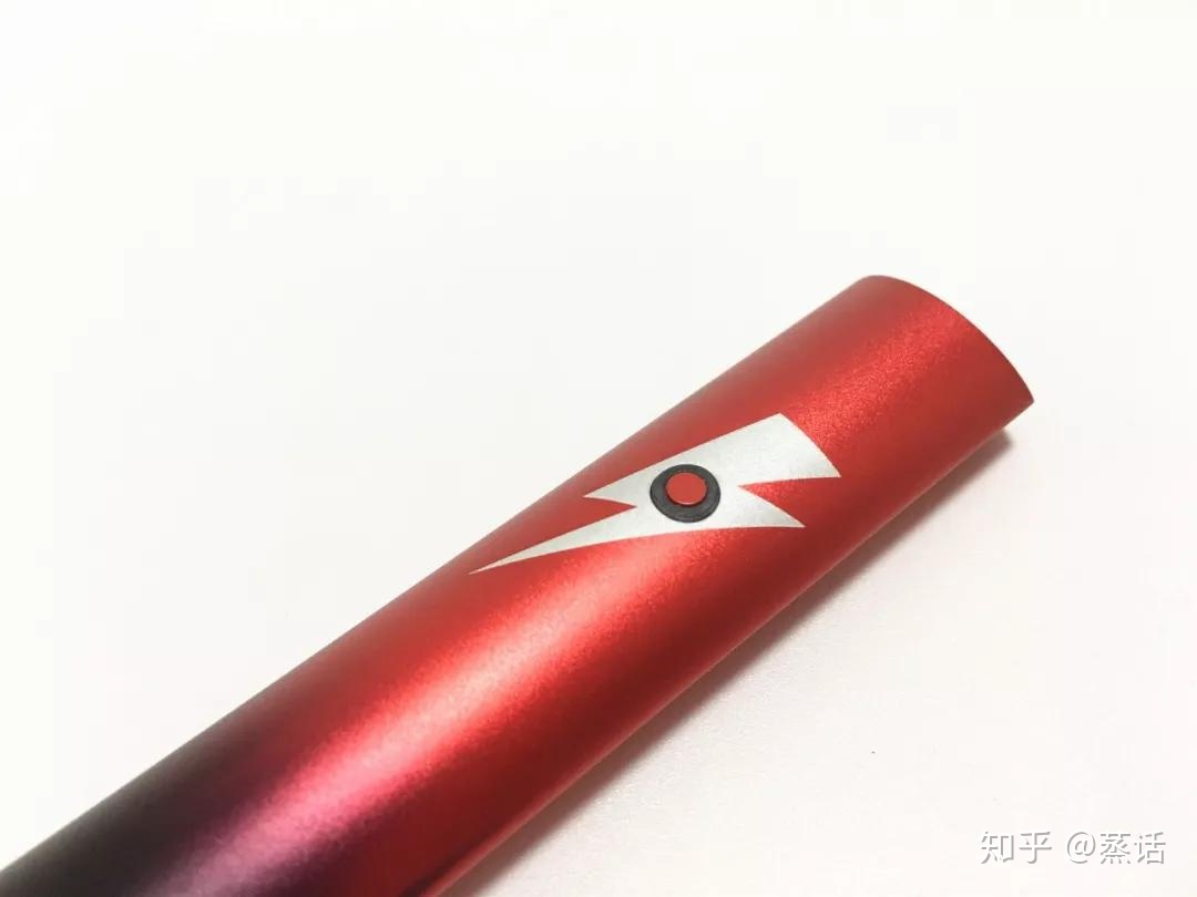 超炫酷的MOTI魔笛联合定制款——黑红烈焰电子烟选悦刻还是选魔笛？这款产品惊艳了我【深度测评】从新手入门款到进阶款，国内电子烟前三品牌，悦刻、魔笛、柚子产品对比测评！【经验帖】悦刻、魔笛、柚子三大主流电子烟品牌体验分享vvild小野V1 Plus评测！罗老师+冠希哥的双料小烟？到底是情怀收割机还是实力派？(图21)