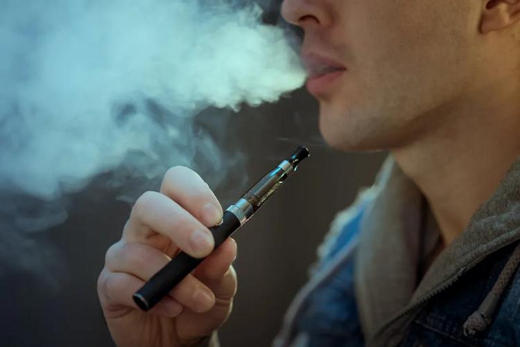 我在县城卖电子烟_同行数量暴增,快钱真的不好赚(图1)